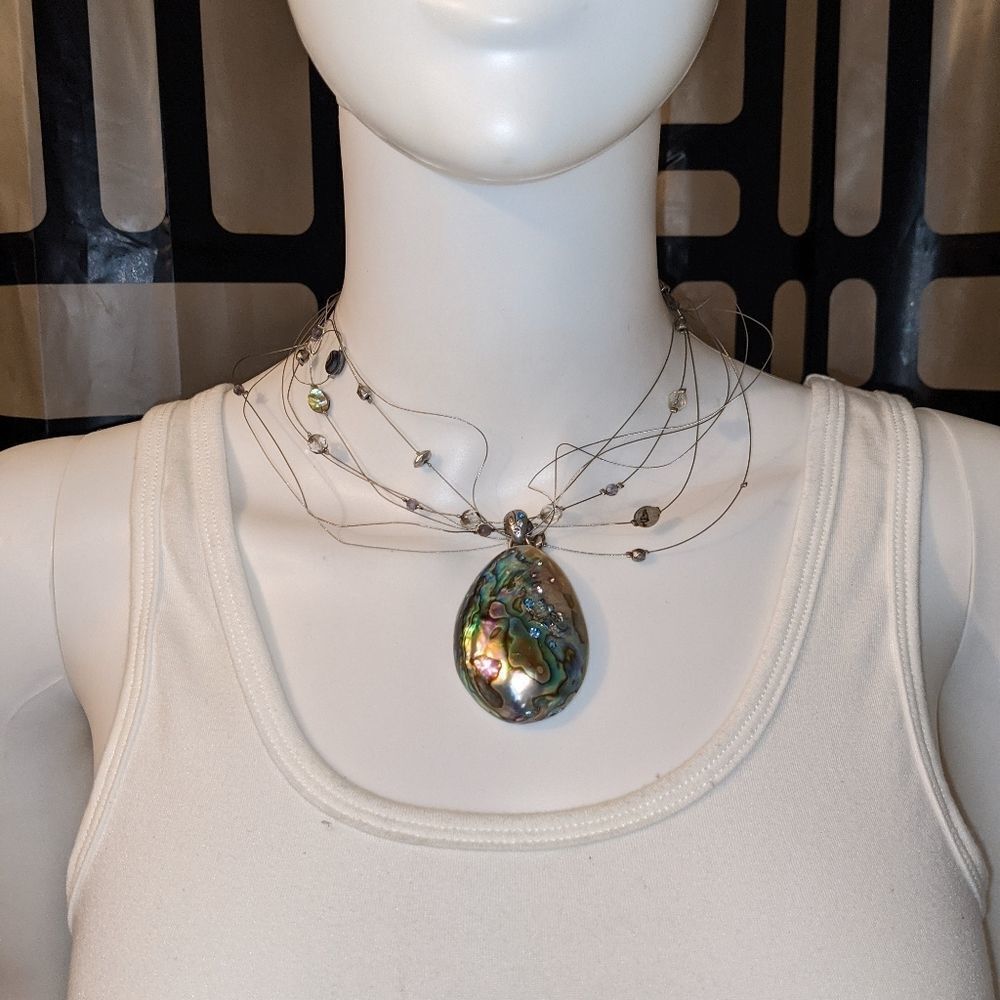Vintage Handcrafted Abalone Shell Floating Neckla… - image 4